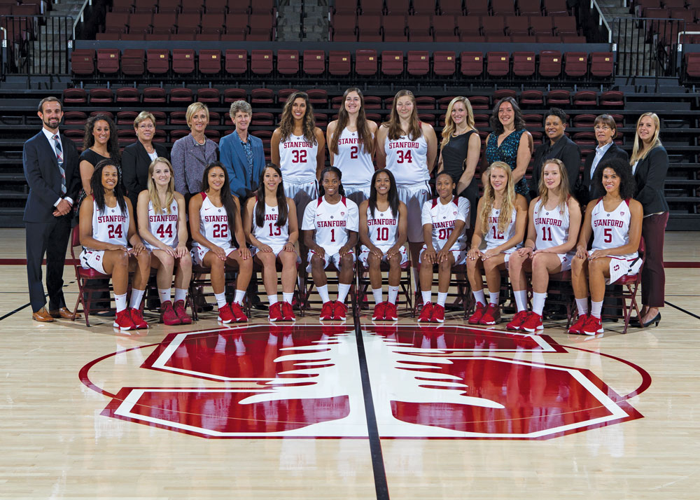 2015 team posing for a photo